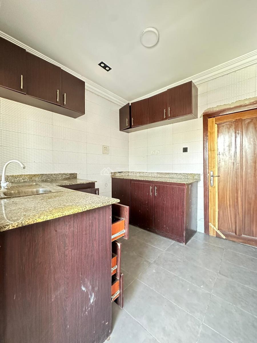 Self Serviced 3 Bedrooms Apartments, Ologolo, Lekki, Lagos, Flat / Apartment for Rent