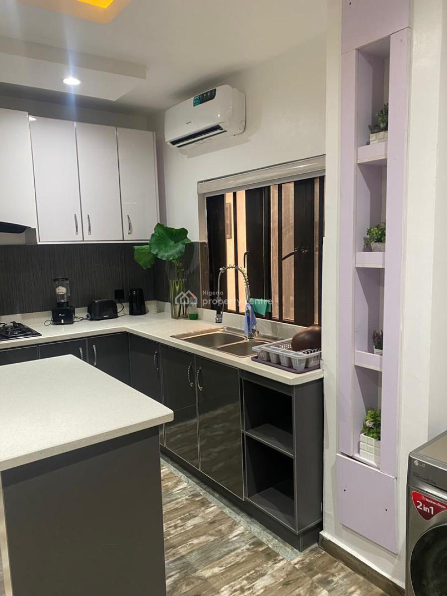 Tastefully Finished 3 Bedroom Flat + 1 Room, Ikeja Gra, Ikeja, Lagos, House for Sale