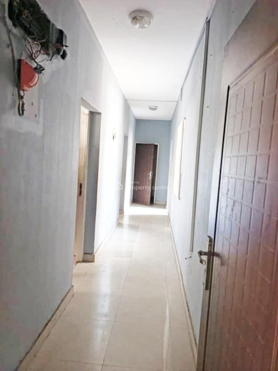Luxury and Well Maintained 3 Bedroom Apartment, Omole Phase 1, Ikeja, Lagos, Flat / Apartment for Rent
