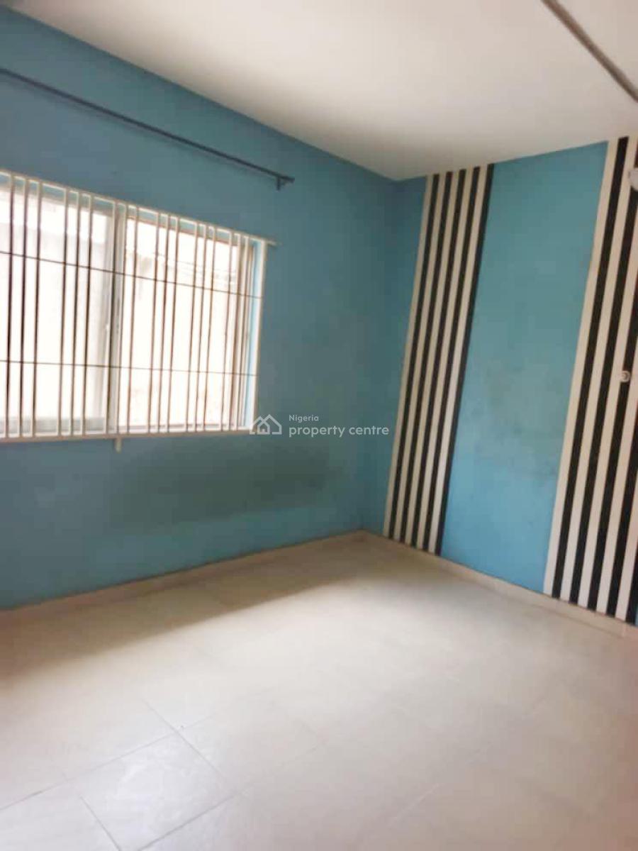 Luxury and Well Maintained 3 Bedroom Apartment, Omole Phase 1, Ikeja, Lagos, Flat / Apartment for Rent