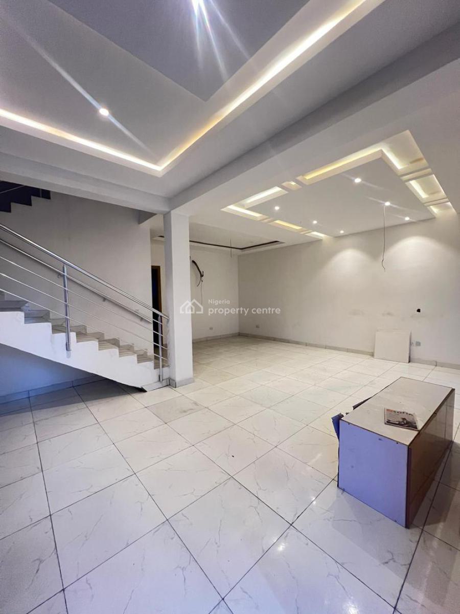 Executive 4 Bedroom Semi Detached, Osapa, Lekki, Lagos, Semi-detached Duplex for Sale