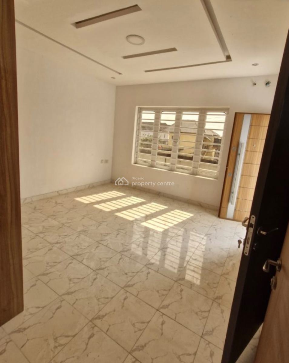 3 Bedroom Terrace with Its Own Gate, Abraham Adesanya, Ajah, Lagos, Terraced Duplex for Sale