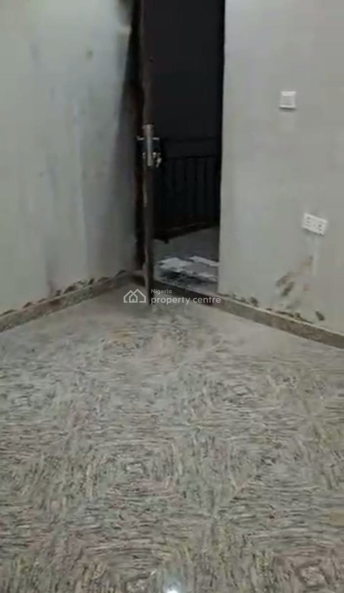 a Decent Spacious Room Self Contain, Shomolu, Lagos, Self Contain (single Rooms) for Sale