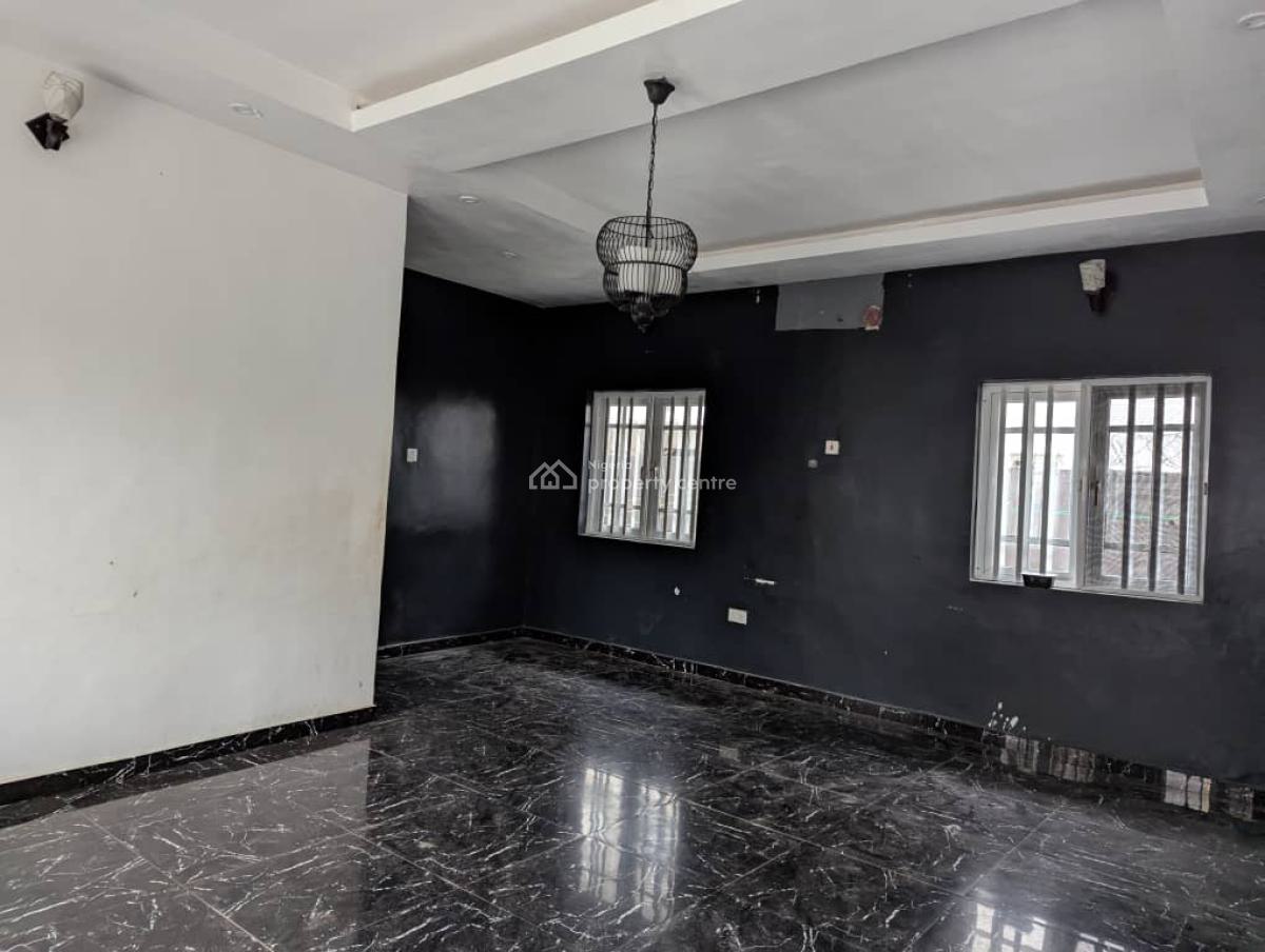 Clean Vintage 4 Bedroom Duplex, Peninsula Scheme (2), Ogombo, Ajah, Lagos, Terraced Duplex for Rent