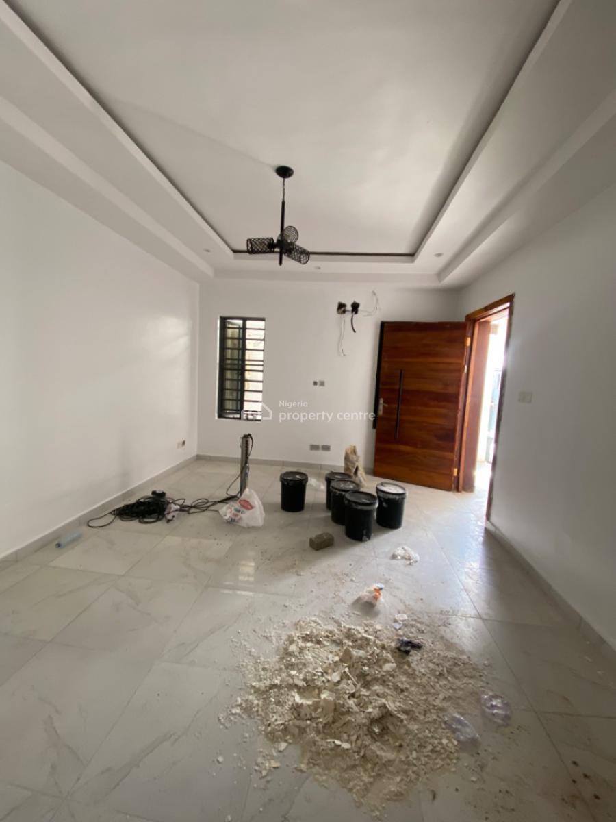 Relative New 2 Bedrooms with Self Compound, Ilasan, Lekki, Lagos, Flat / Apartment for Rent