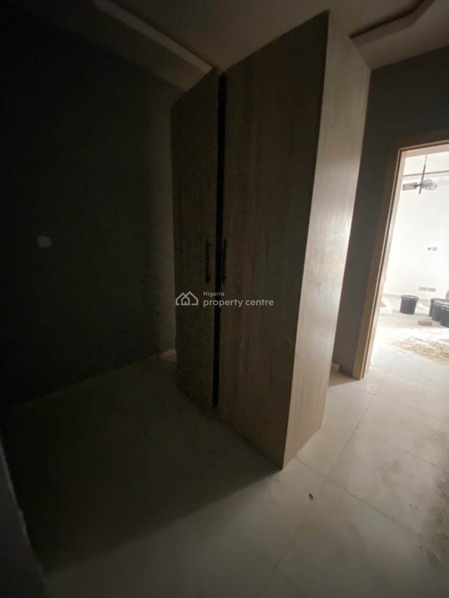 Relative New 2 Bedrooms with Self Compound, Ilasan, Lekki, Lagos, Flat / Apartment for Rent
