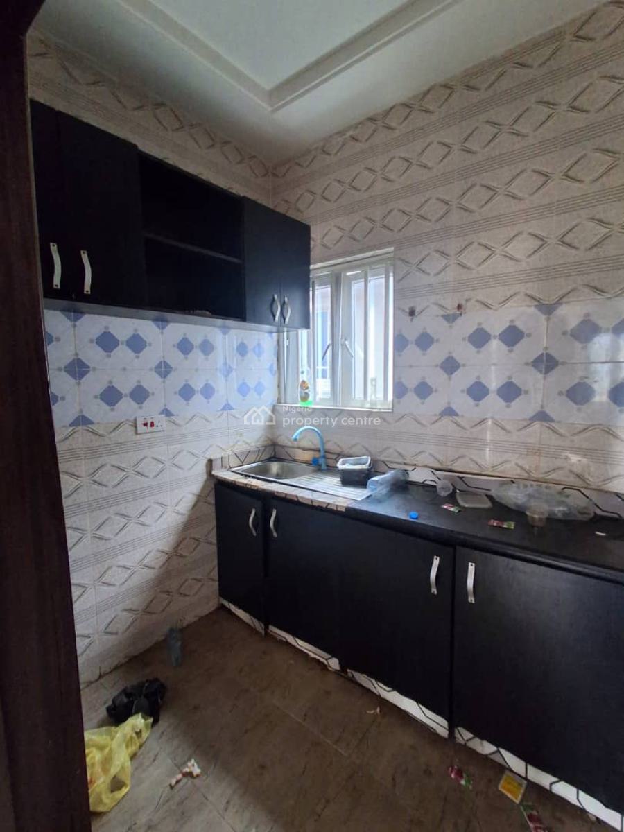 Clean and Spacious 2 Bedroom (upstairs), Badore, Ajah, Lagos, Flat / Apartment for Rent