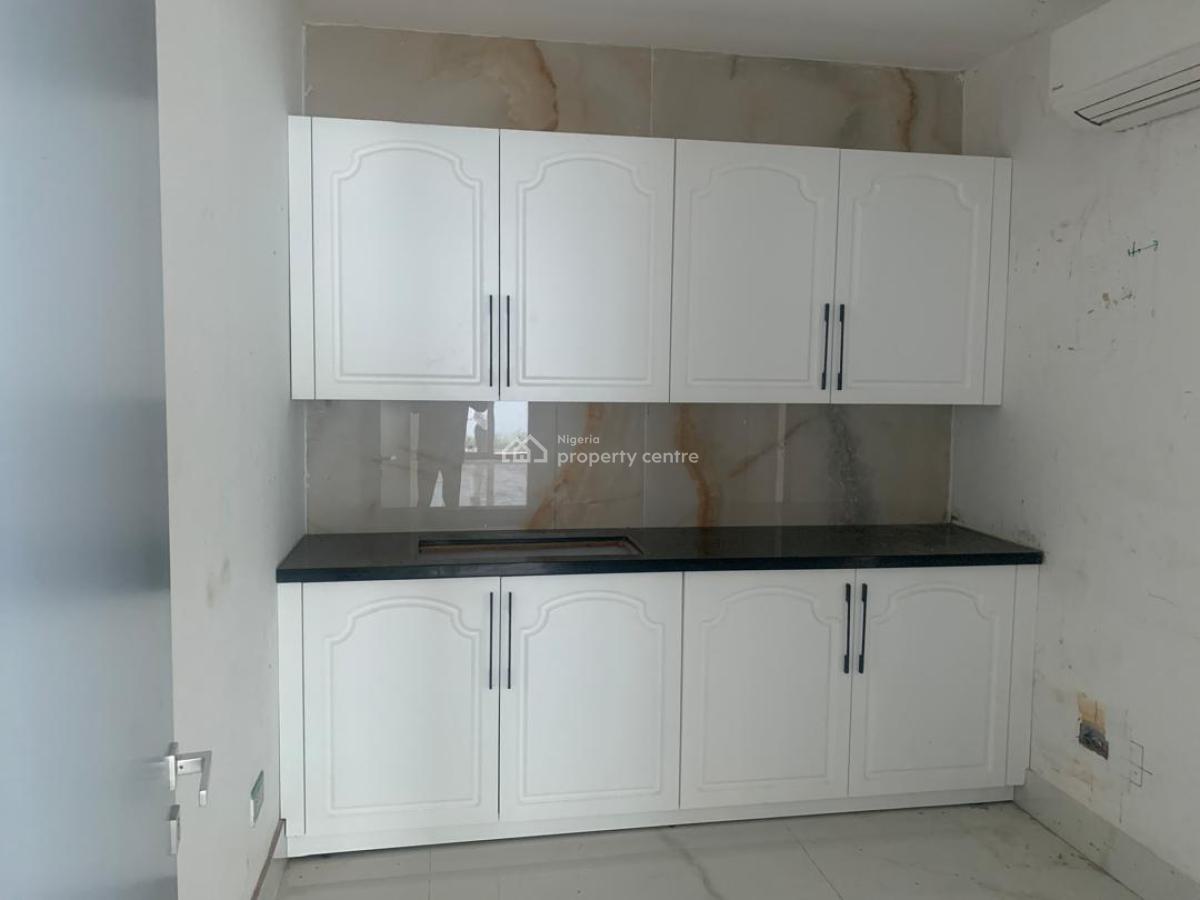 Fully Serviced 3 Bedroom with Bq, Off Banana Island Estate, Banana Island, Ikoyi, Lagos, Flat / Apartment for Rent
