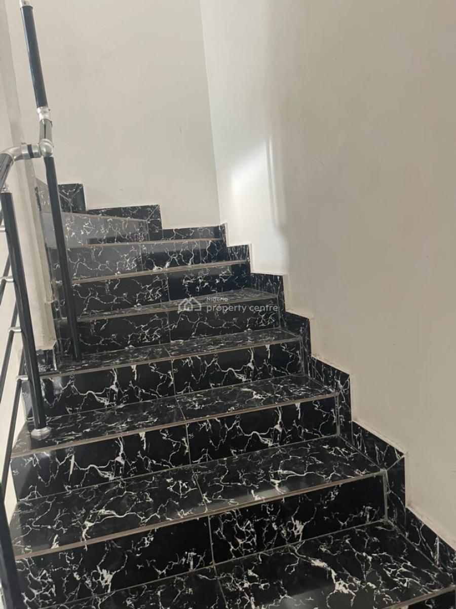 Specious 4 Bedroom Semi Detached, Ikota, Lekki, Lagos, Semi-detached Duplex for Rent