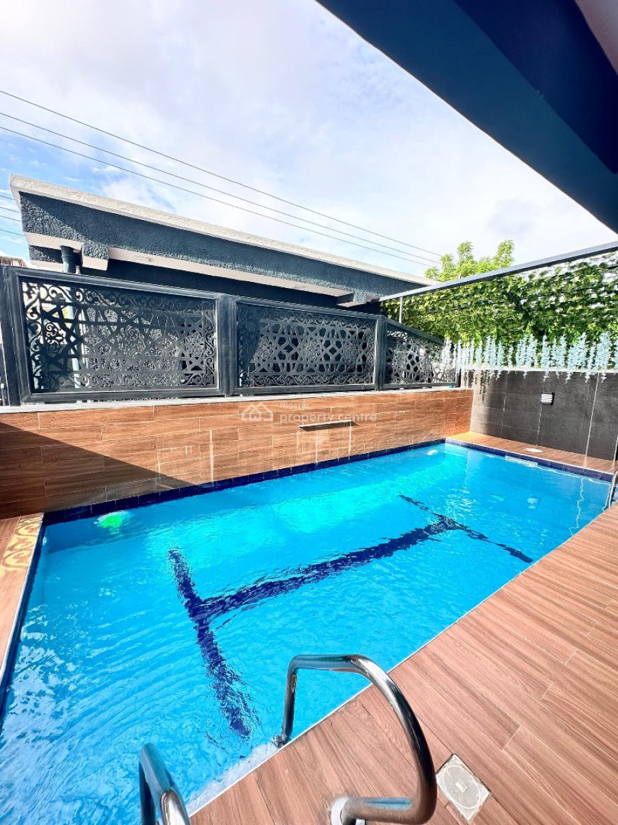Beautifully Built 3 Bedroom Apartment with Pool &elevator, Lekki Phase 1, Lekki, Lagos, Flat / Apartment for Rent