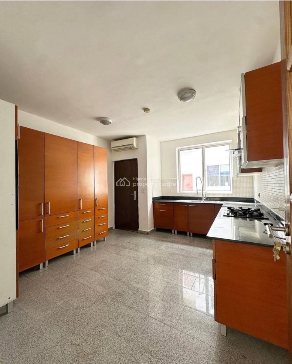 Luxury 3 Bedroom Waterfront Apartment with Swimming Pool, Banana Island, Ikoyi, Lagos, Block of Flats for Sale