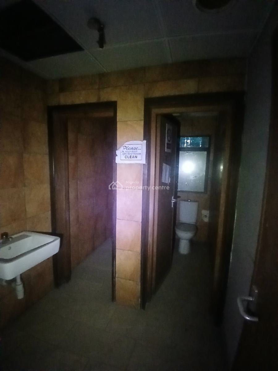 Fully Serviced 1223.8sqm Maisonette Office Space (up & Down), Victoria Island (vi), Lagos, Office Space for Rent