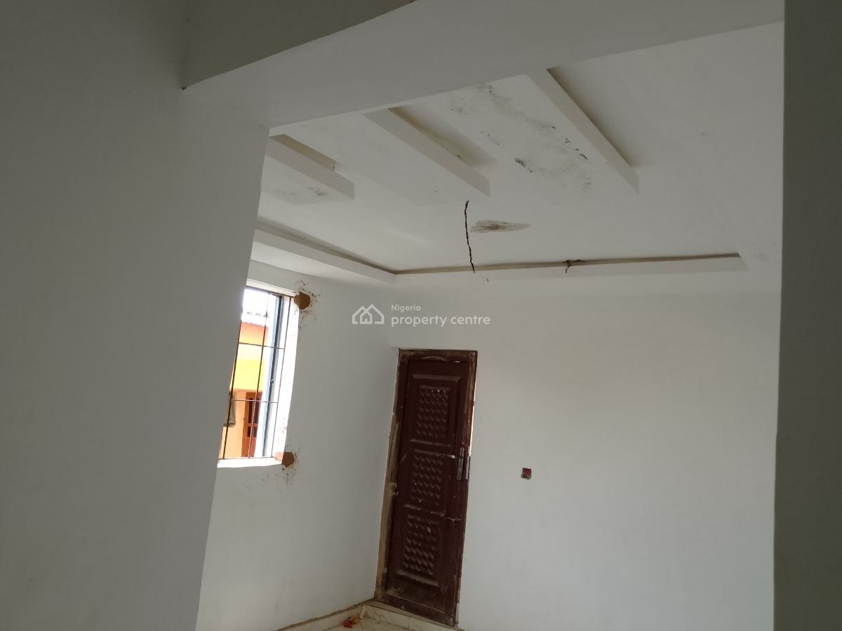 Newly Built Luxury Room Self Contain, Oyadiran Estate Extension, Sabo, Yaba, Lagos, Flat / Apartment for Rent