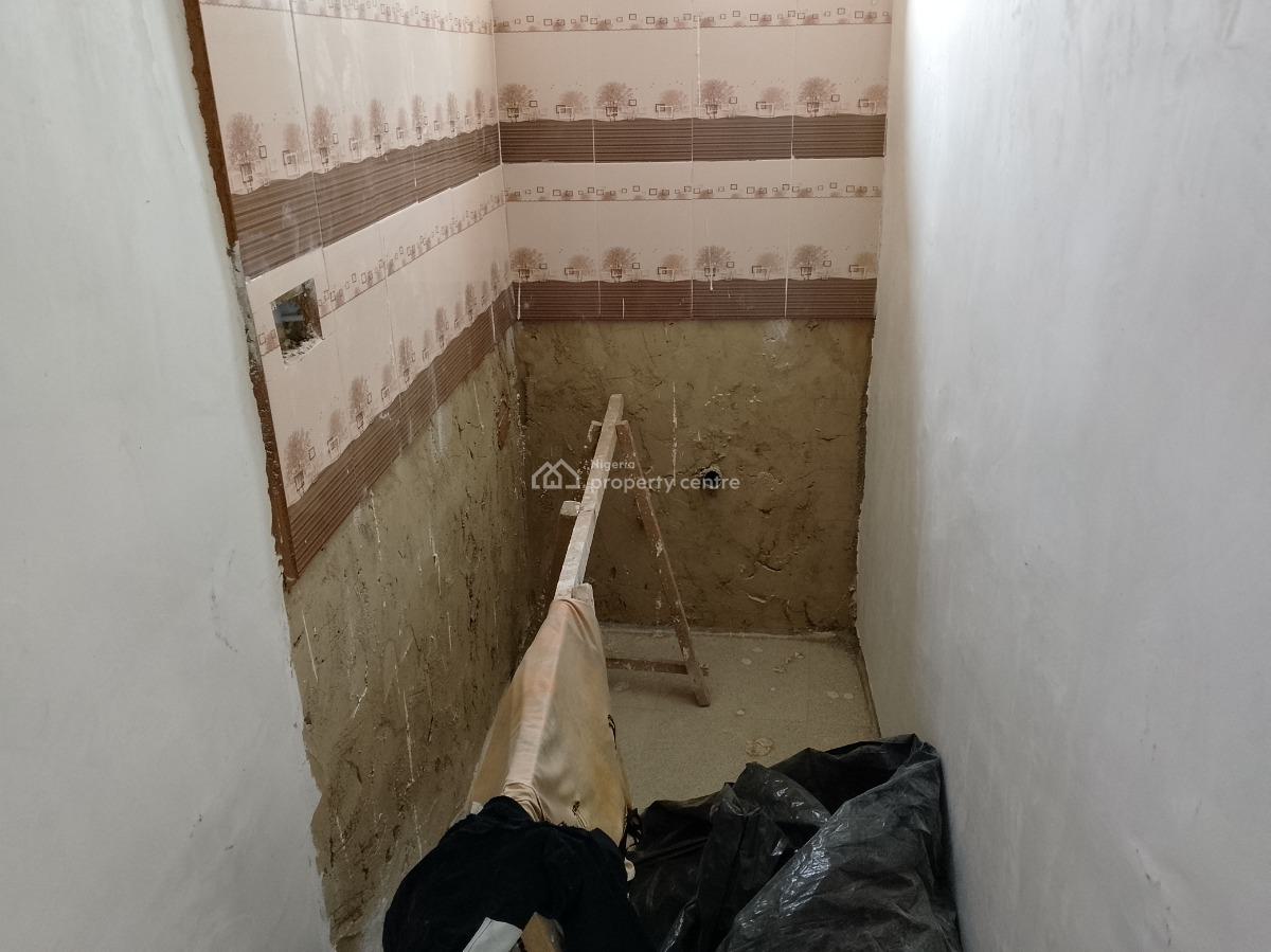 Newly Built Luxury Room Self Contain, Oyadiran Estate Extension, Sabo, Yaba, Lagos, Flat / Apartment for Rent