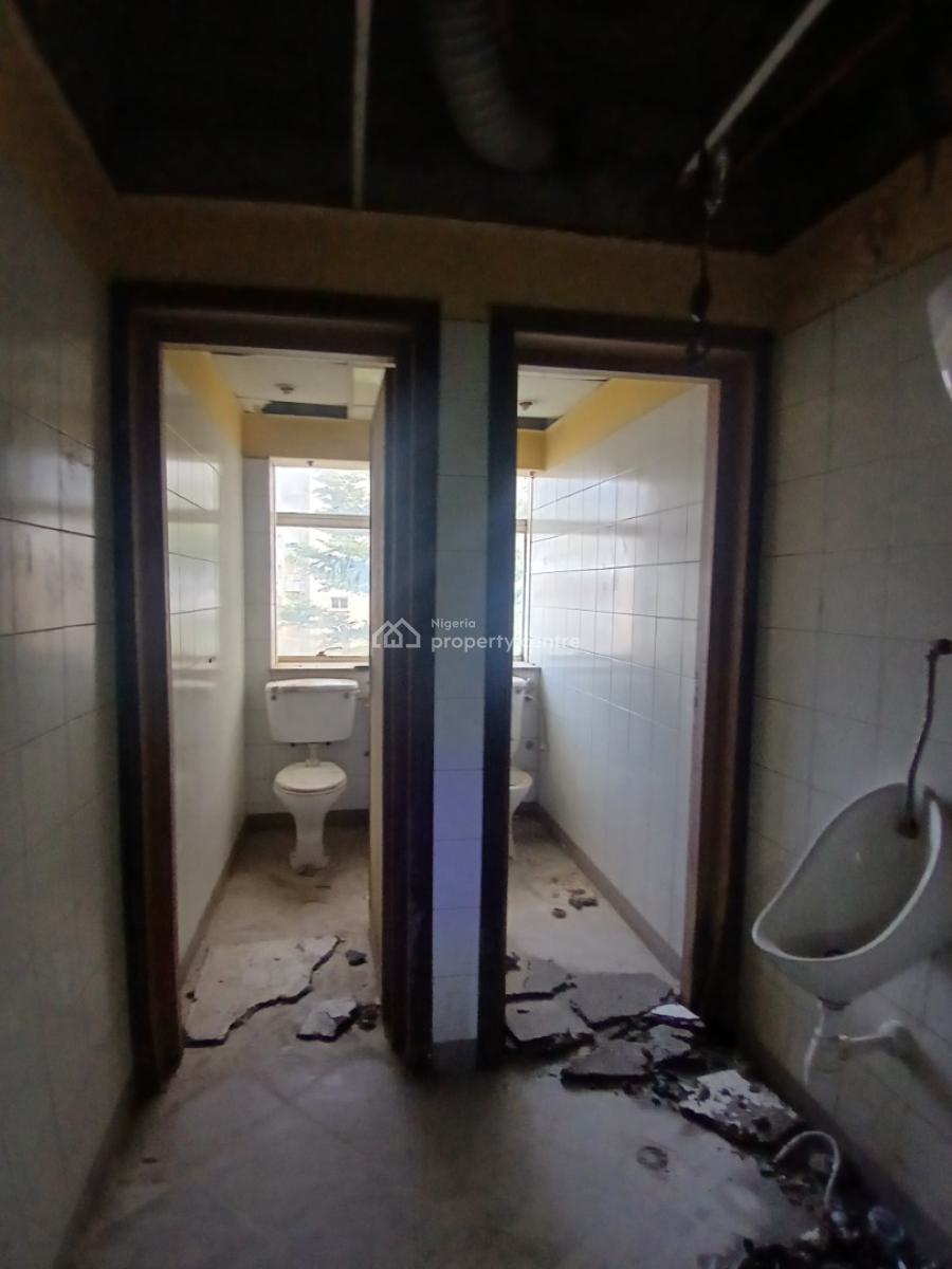 Fully Serviced 300sqm Open Plan Office (3rd Floor), Victoria Island (vi), Lagos, Office Space for Rent