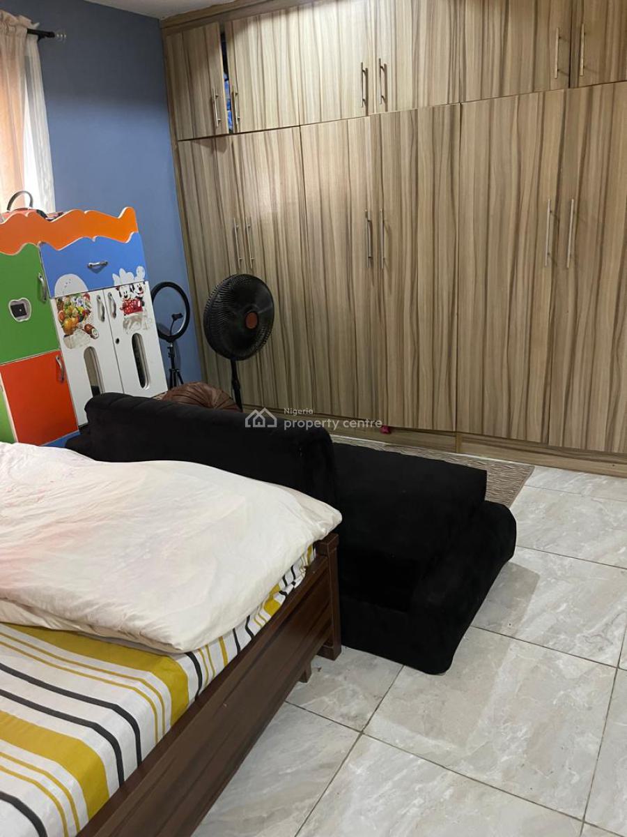 Fairly Used 3 Bedroom Apartment with Bq, 69rd 6th Avenue, Gwarinpa, Abuja, Block of Flats for Sale