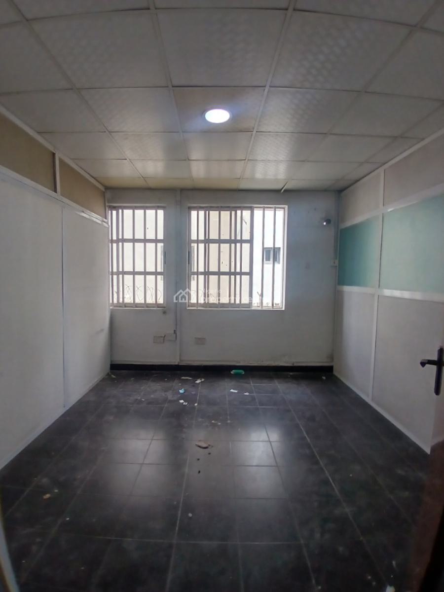 25sqm Dedicated Office Space (upstairs), Victoria Island (vi), Lagos, Office Space for Rent