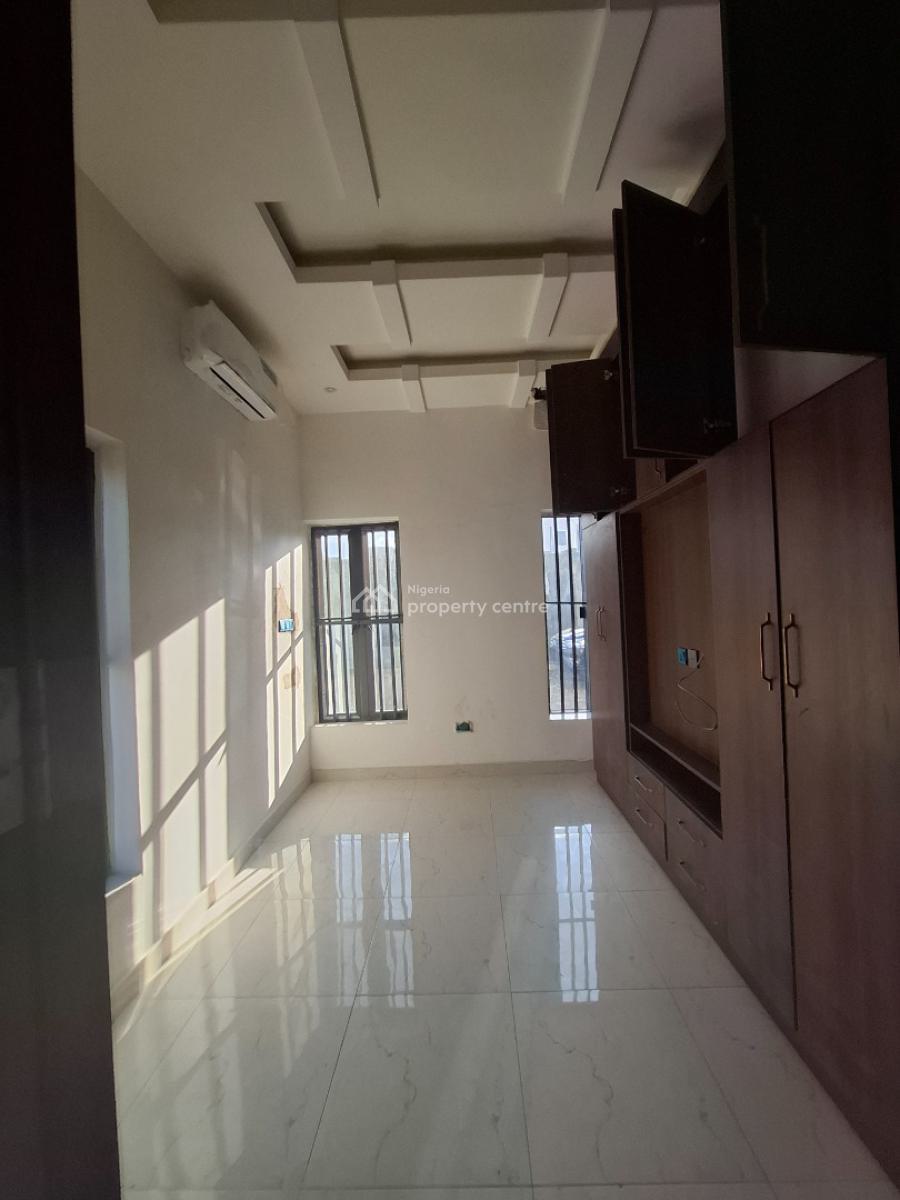 Standard 2 Bedroom Apartment with Acs, Guzape District, Abuja, Flat / Apartment for Rent