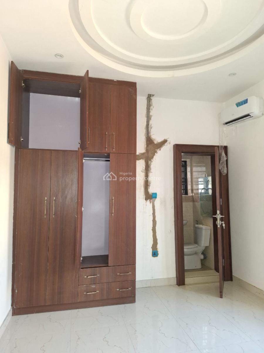 Standard 2 Bedroom Apartment with Acs, Guzape District, Abuja, Flat / Apartment for Rent