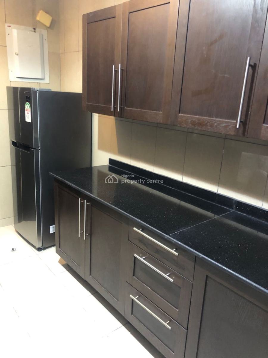 Specious 1 Bedroom in Ikoyi, Glover Road, Ikoyi, Lagos, Mini Flat (room and Parlour) Short Let