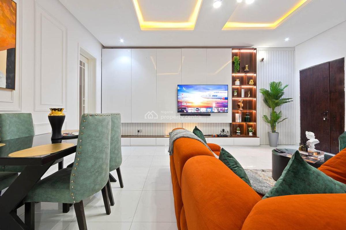 Nicely Furnished 3 Bedroom Apartment, Victoria Island (vi), Lagos, Flat / Apartment Short Let
