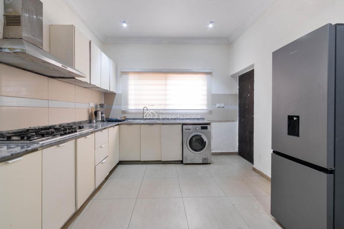 Nicely Furnished 4 Bedroom Apartment, Ikate, Lekki, Lagos, Flat / Apartment Short Let