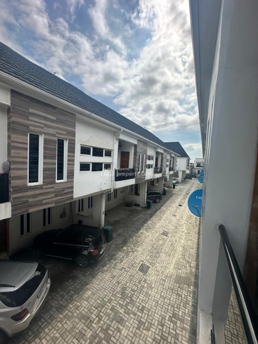 Standard Master Bedroom with an External Private Kitchen., Ikota Gra, Ikota Villa, Ikota, Lekki, Lagos, Self Contain (single Rooms) for Rent