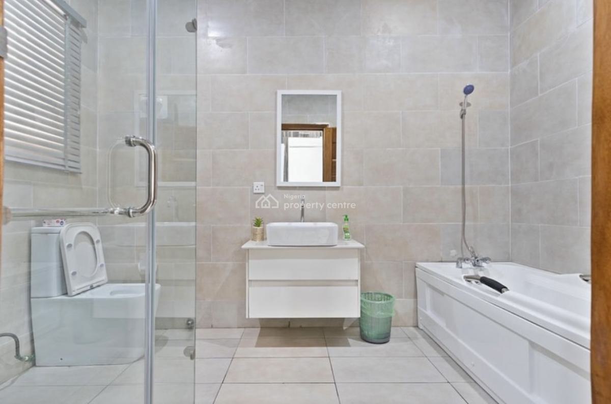 Nicely Furnished 4 Bedroom Apartment, Victoria Island (vi), Lagos, Flat / Apartment Short Let