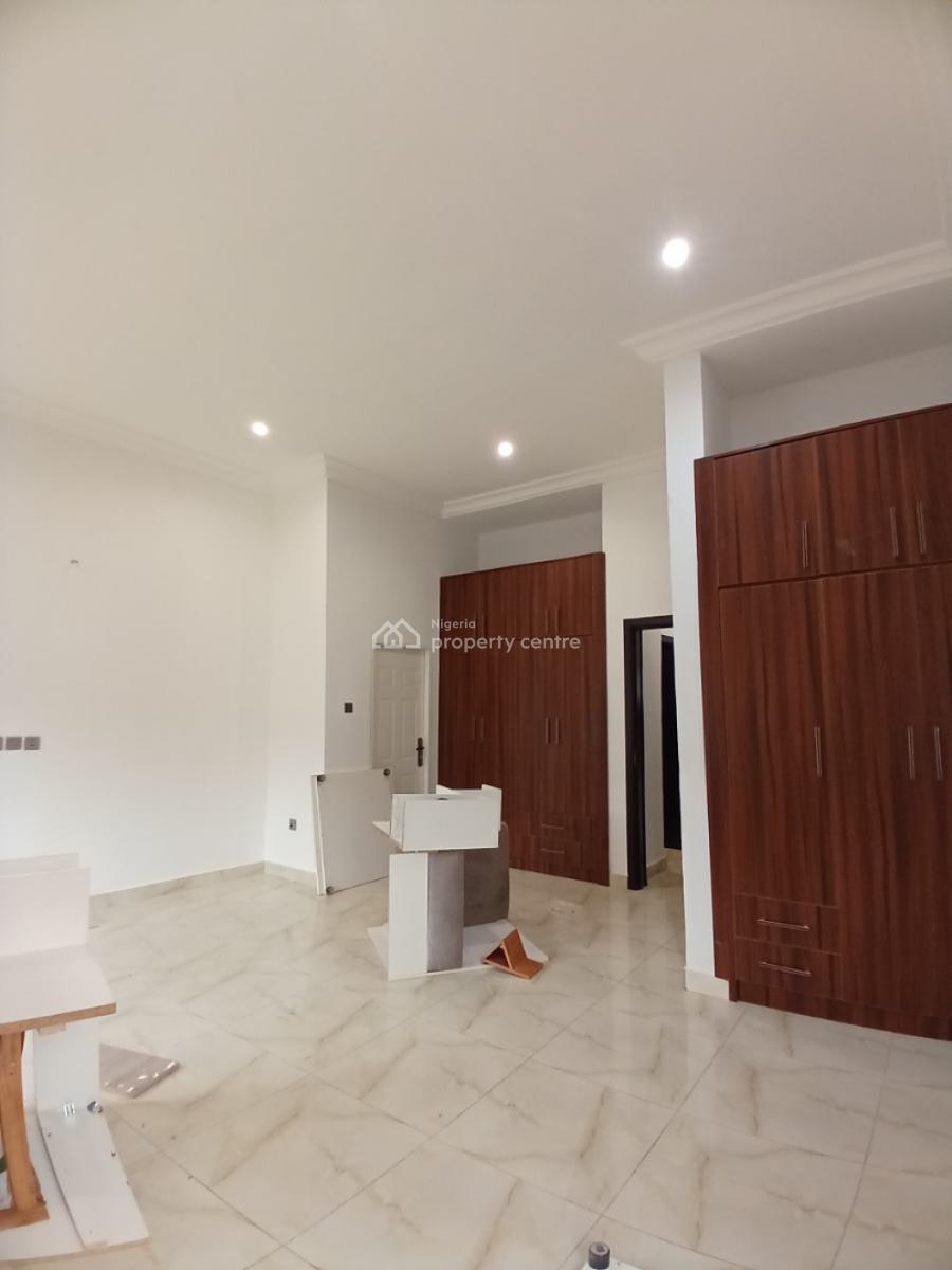 Well Renovated 4 Bedroom Terrace Duplex with 1room Bq, Guzape Abuja Diplomatic Zone, Guzape District, Abuja, Terraced Duplex for Rent