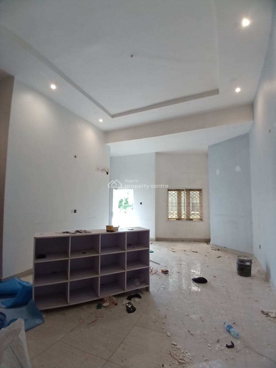 Well Renovated 4 Bedroom Terrace Duplex with 1room Bq, Guzape Abuja Diplomatic Zone, Guzape District, Abuja, Terraced Duplex for Rent