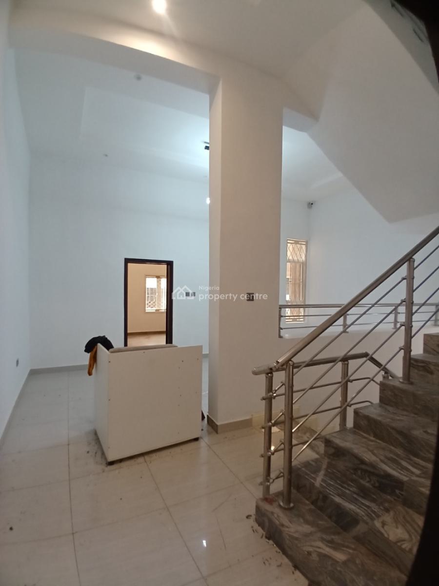 Well Renovated 4 Bedroom Terrace Duplex with 1room Bq, Guzape Abuja Diplomatic Zone, Guzape District, Abuja, Terraced Duplex for Rent