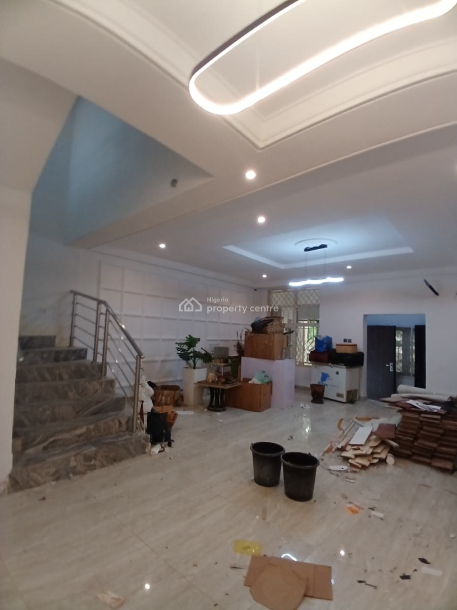 Well Renovated 4 Bedroom Terrace Duplex with 1room Bq, Guzape Abuja Diplomatic Zone, Guzape District, Abuja, Terraced Duplex for Rent
