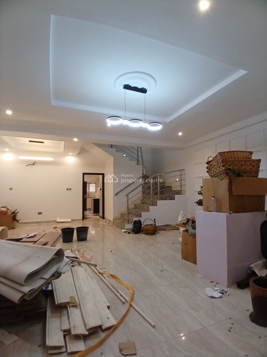 Well Renovated 4 Bedroom Terrace Duplex with 1room Bq, Guzape Abuja Diplomatic Zone, Guzape District, Abuja, Terraced Duplex for Rent