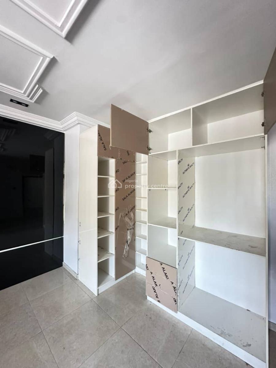3 Bedroom Flat Available, Ologolo, Lekki, Lagos, Flat / Apartment for Rent
