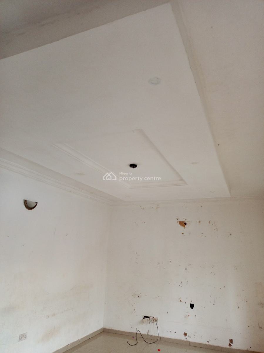 Portable 2 Bedroom Luxury Apartment Distress, Ologolo, Lekki, Lagos, Flat / Apartment for Sale
