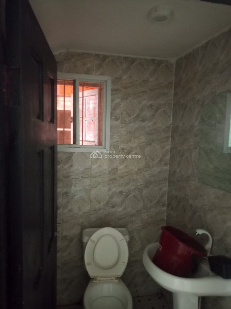 Portable 2 Bedroom Luxury Apartment Distress, Ologolo, Lekki, Lagos, Flat / Apartment for Sale