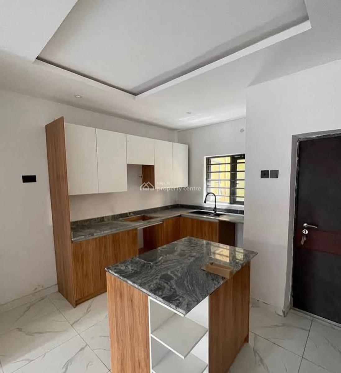 Brand New Specious  3-bedroom Apartment Main, Surulere, Surulere, Lagos, Flat / Apartment for Sale
