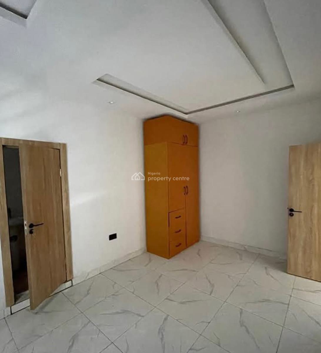 Brand New Specious  3-bedroom Apartment Main, Surulere, Surulere, Lagos, Flat / Apartment for Sale