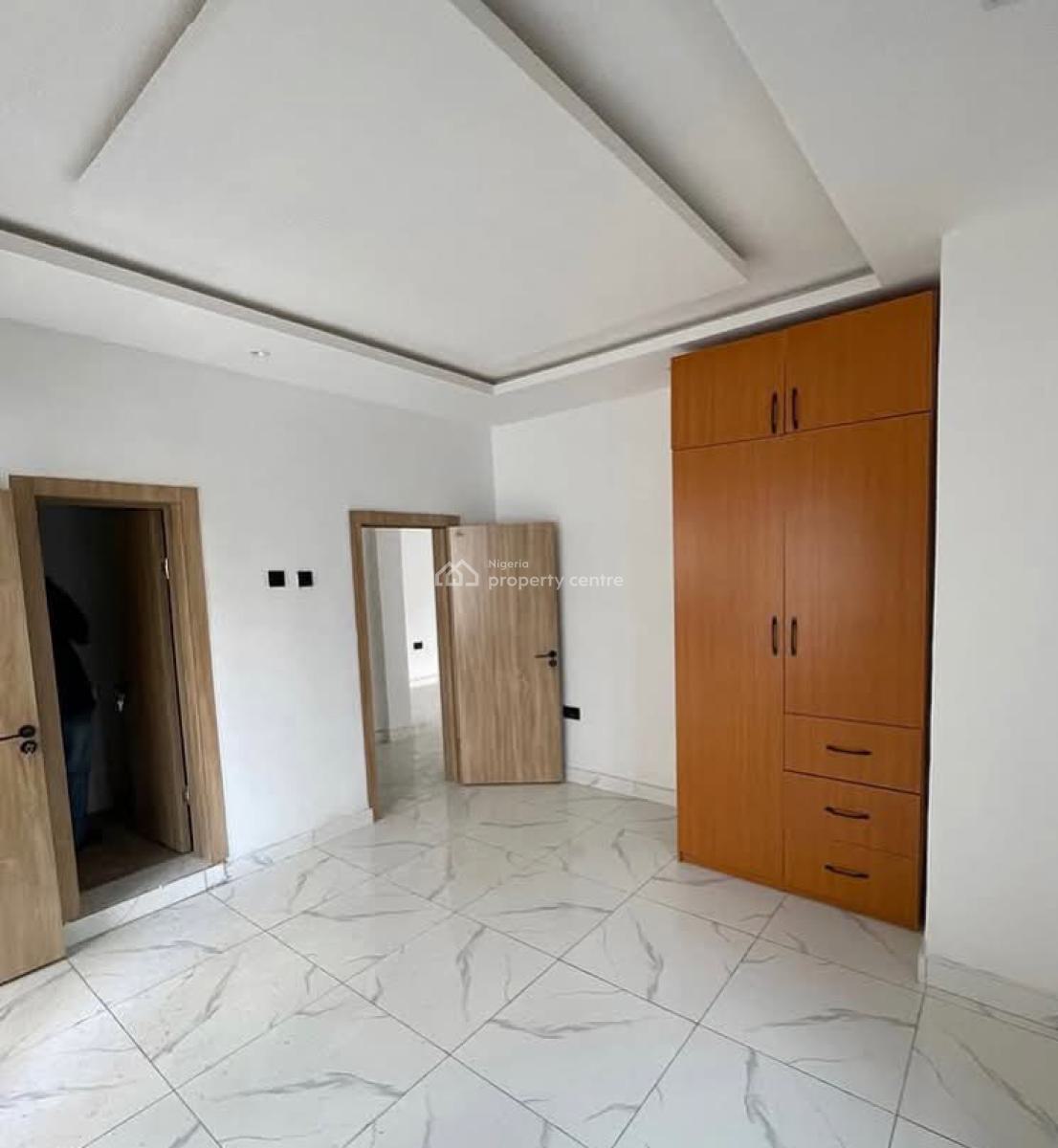 Brand New Specious  3-bedroom Apartment Main, Surulere, Surulere, Lagos, Flat / Apartment for Sale