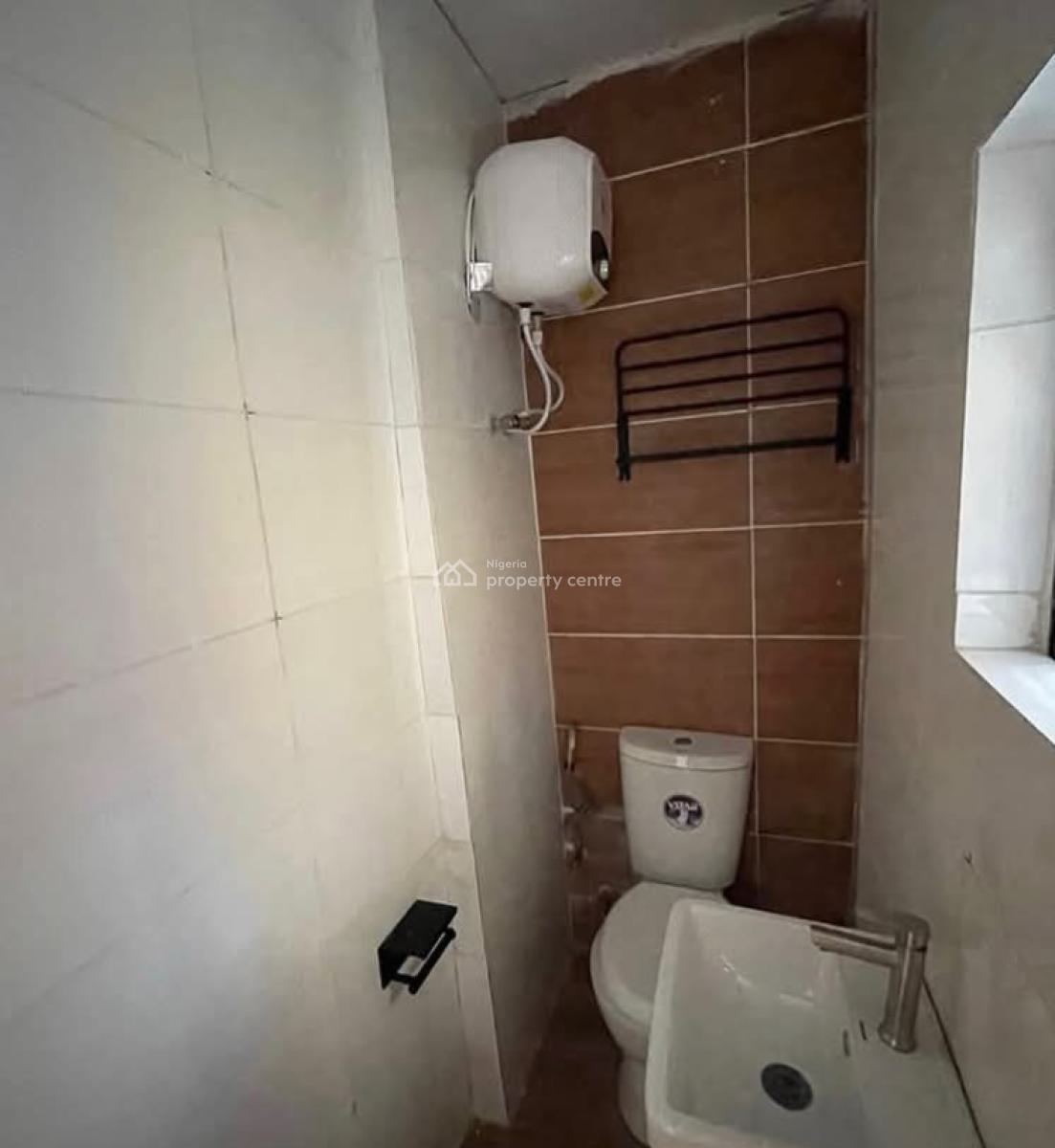 Brand New Specious  3-bedroom Apartment Main, Surulere, Surulere, Lagos, Flat / Apartment for Sale