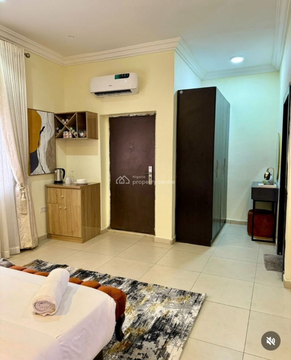 Nicely Furnished Studio Apartment, Ikate, Lekki, Lagos, Flat / Apartment Short Let