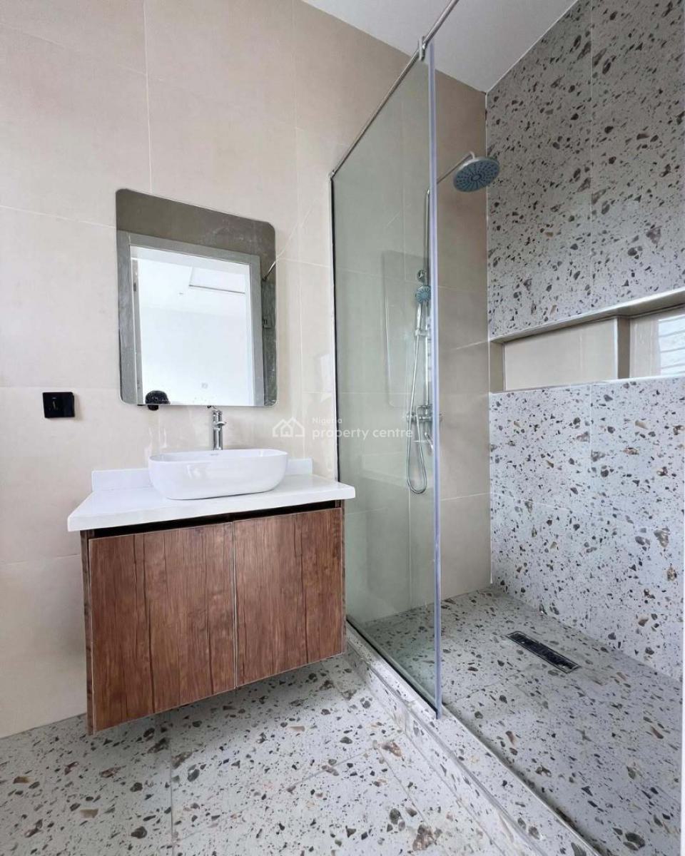 Luxury 3-bedroom Apartment with Bq, Lekki Phase 1, Lekki, Lagos, Flat / Apartment for Rent