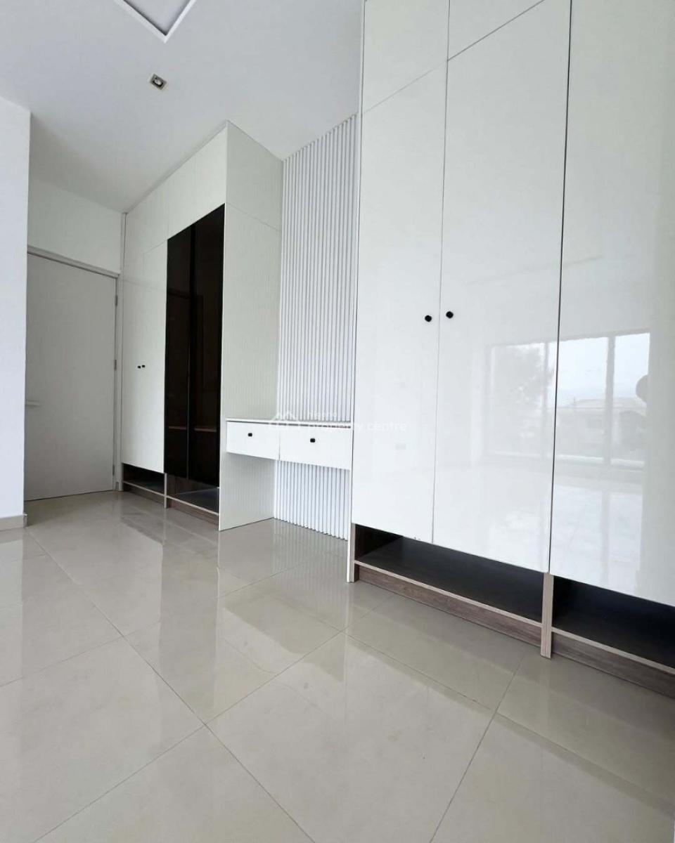 Luxury 3-bedroom Apartment with Bq, Lekki Phase 1, Lekki, Lagos, Flat / Apartment for Rent