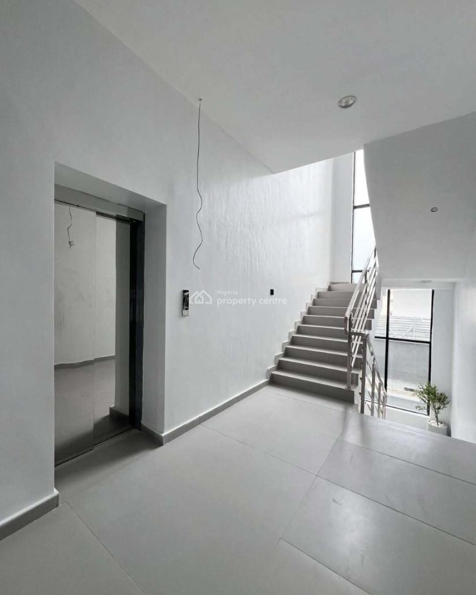 Luxury 3-bedroom Apartment with Bq, Lekki Phase 1, Lekki, Lagos, Flat / Apartment for Rent