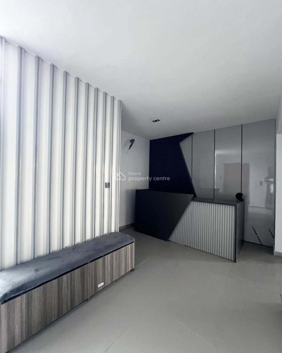 Luxury 3-bedroom Apartment with Bq, Lekki Phase 1, Lekki, Lagos, Flat / Apartment for Rent