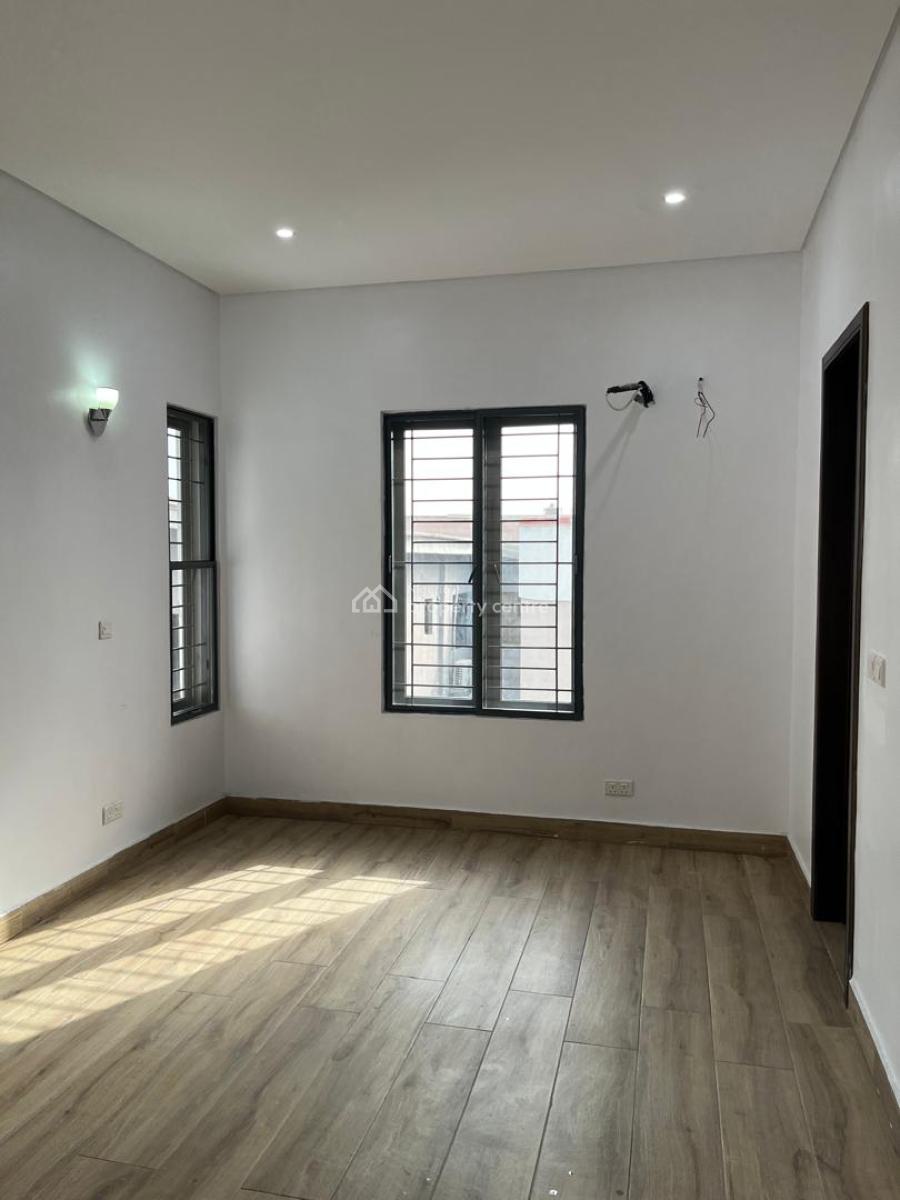 a Luxury 5bedroom Fully Detached Duplex, Prime Locations with Accessibility to Island, Gra, Ogudu, Lagos, Detached Duplex for Sale
