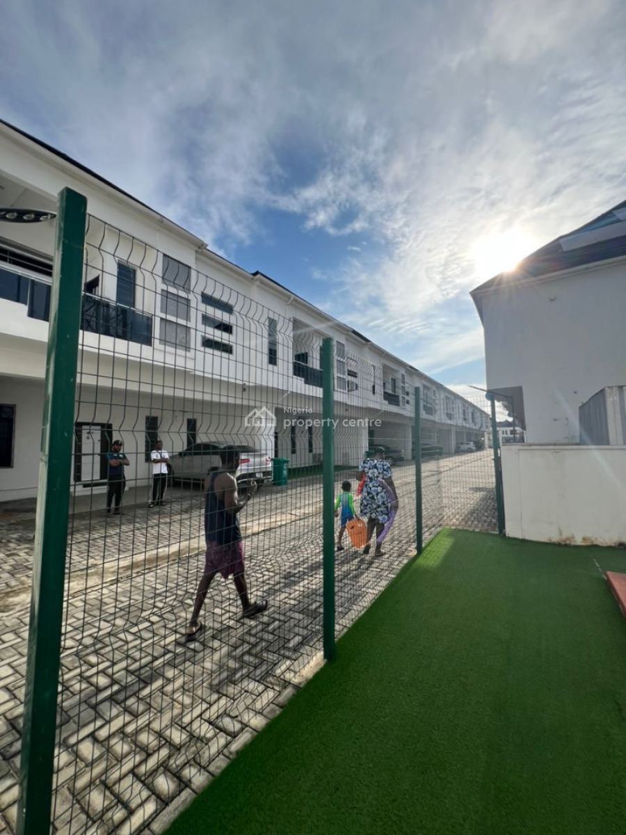 4 Bedroom Semi-detached House in Orchid @a Giveaway Price in an Estate, Orchid Road, Lekki Expressway, Lekki, Lagos, Semi-detached Duplex for Sale