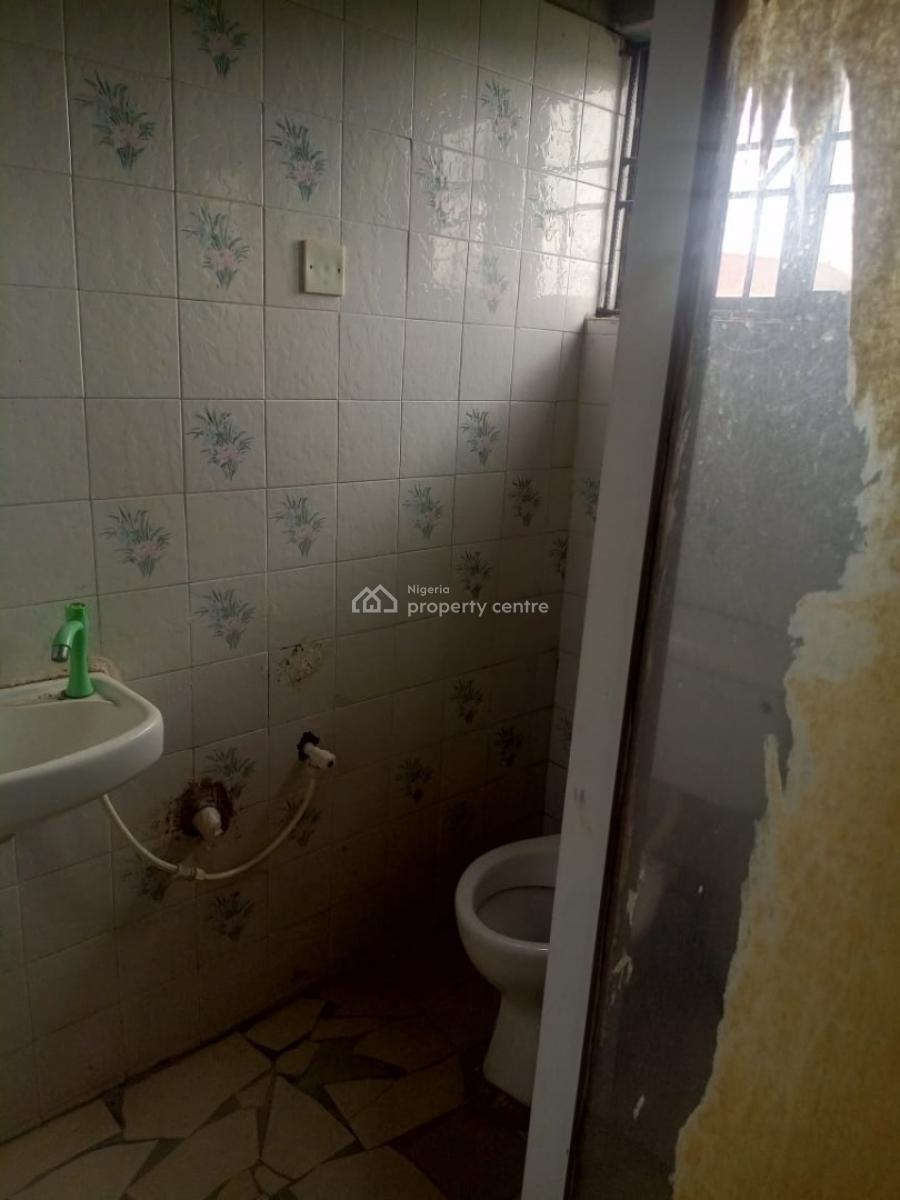3 Bedroom Apartment, Gra Phase 2, Magodo, Lagos, Flat / Apartment for Rent