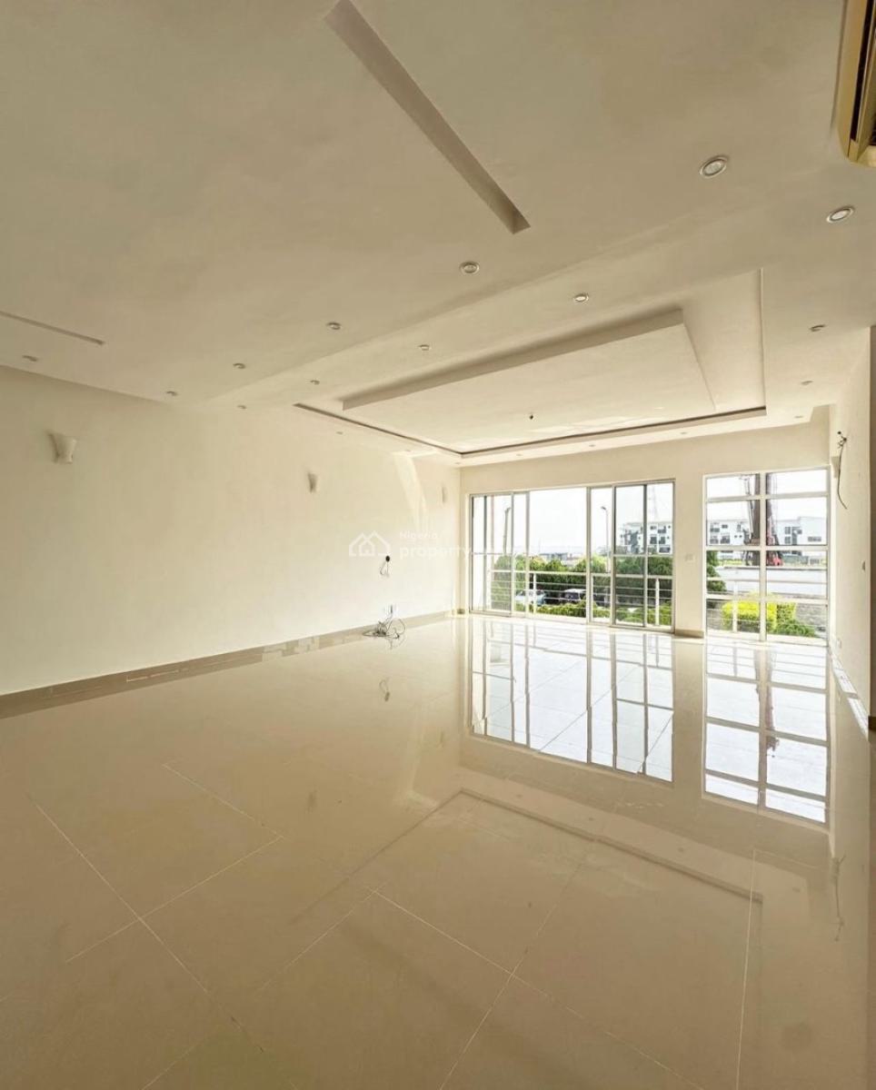 Lovely 3 Bedroom Waterfront Apartment with Pool Gym, Ikoyi, Lagos, Block of Flats for Sale