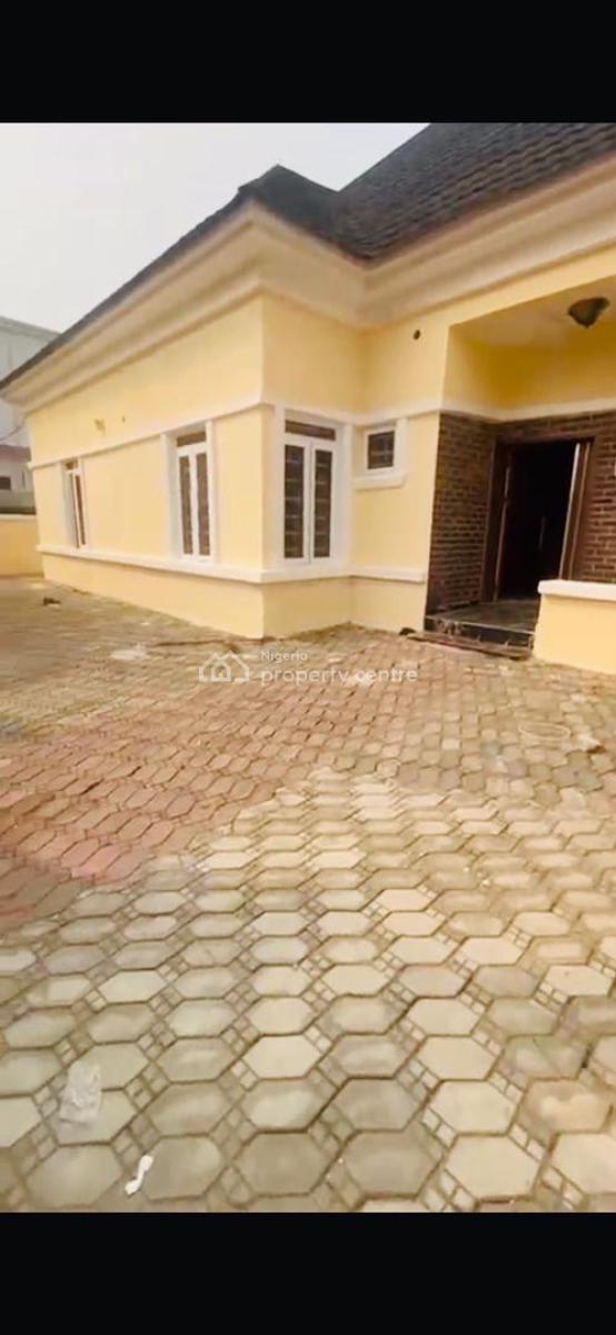 Spacious 3 Bedroom Detached Bungalow Very Close to The Estate Gate, Thomas Estate, Ajah, Lagos, Detached Bungalow for Sale